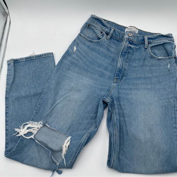 Abercrombie & Fitch The 90s Straight Ultra High Rise Women’s 31/12L Distressed - Picture 5 of 15